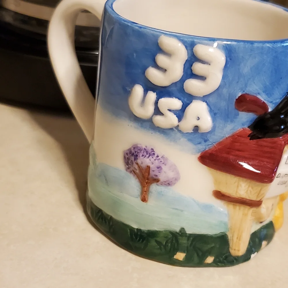 Looney Tunes postal service Daffy Duck 3D coffee mug 1999